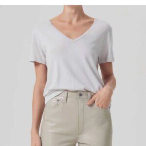 Agolde cameron v-neck tee in spoon, Size Small